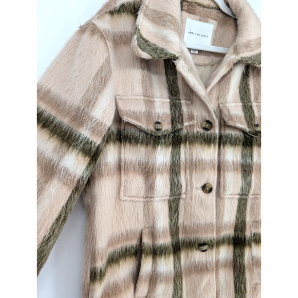 American Eagle Womens Cream Fuzzy Plaid Chore Shacket Gorpcore Outdoor Small - Picture 5 of 10